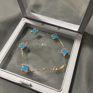 NEW Gold and Blue Clover Bracelet and Earrings set